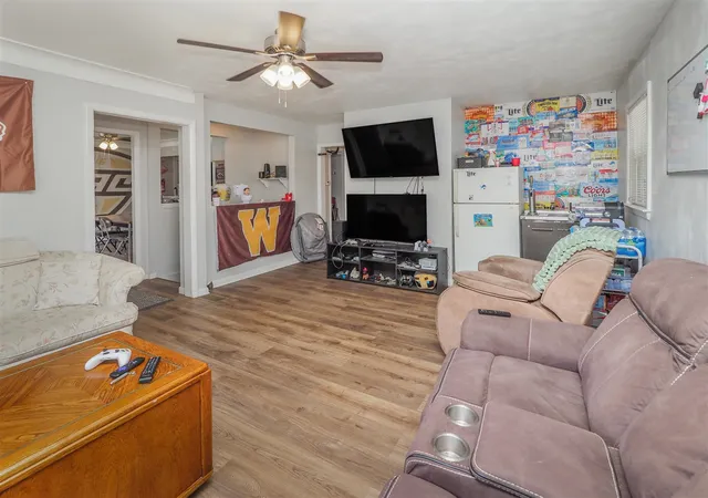 5th image of 1128 California Ave, Kalamazoo, MI 49006 | MLS# 70494535