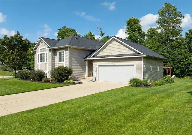 Homes for sale in Grand Rapids, MI | 2198 Applegate Dr, Grand Rapids, MI 49534 | MLS# 70542014
