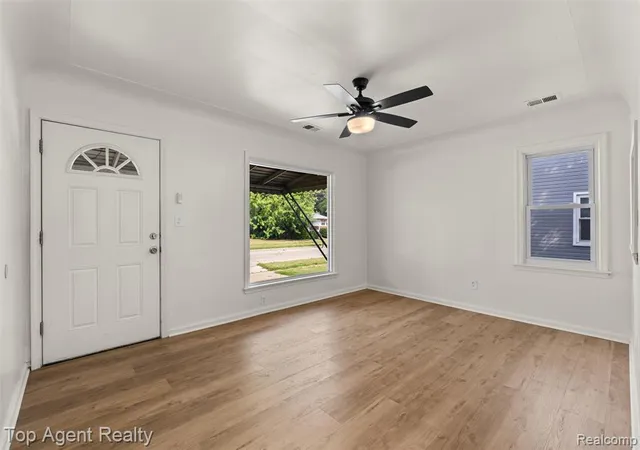 Photo 3 of Single family home for sale at 24460 Phlox Ave, Eastpointe, MI 48021 1113 | MLS# 61025289 | Listing updated on 2026-09-16