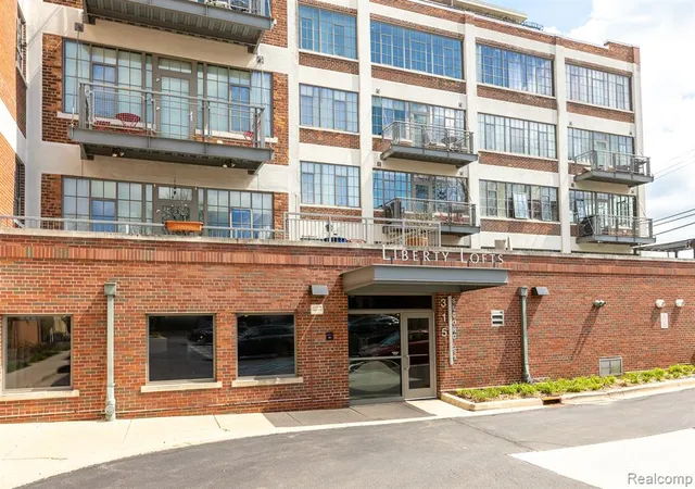 2nd image of 315 2Nd St, Ann Arbor, MI 48103
