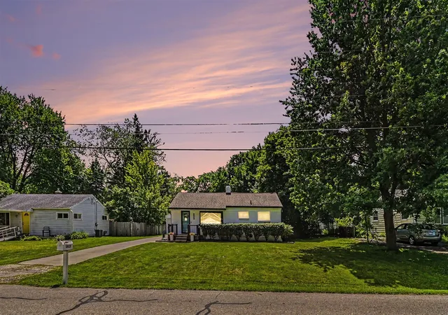 Homes for sale in Haslett, MI | 1415 Franklin St, Haslett, MI 48840 | MLS# 70541758