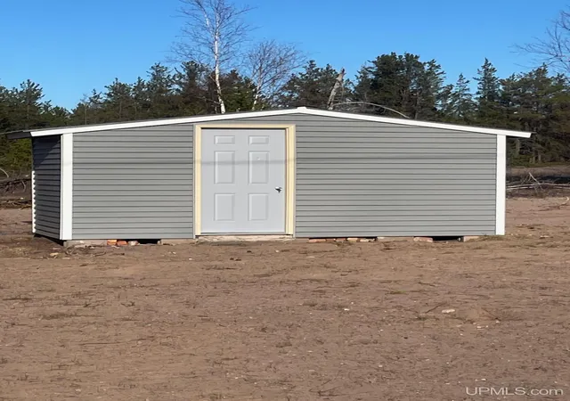 20th image of 227 Kawbawgam Rd, Marquette, MI 49855 | MLS# 50218278