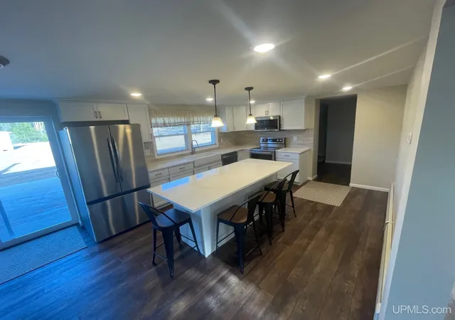 2nd image of 227 Kawbawgam Rd, Marquette, MI 49855 | MLS# 50218278
