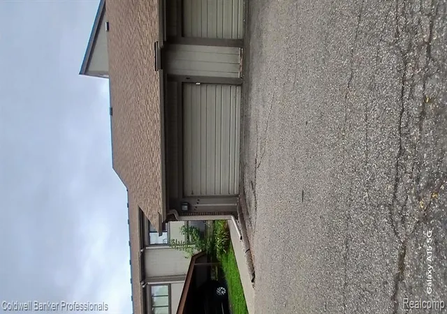 1st image of 7445 Radcliff Ct, West Bloomfield, MI 48322 3537 | MLS# 61023925