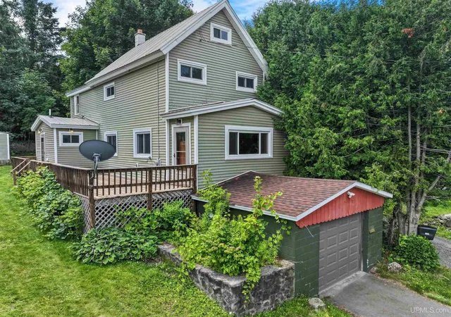 Photo 1 of Single family home for sale at 801 W Calverley Ave, Houghton, MI 49931 | MLS# 50217524 | Listing updated on 2026-08-18