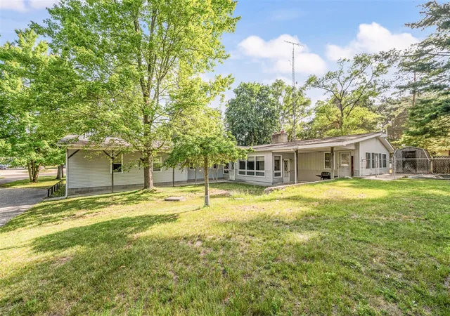 Homes for sale in Big Rapids, MI | 18751 16 Mile Rd, Big Rapids, MI 49307 | MLS# 70506774