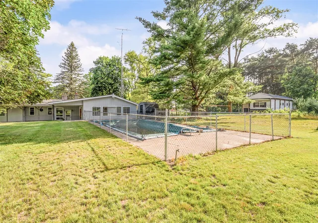 Homes for sale in Big Rapids, MI | 18751 16 Mile Rd, Big Rapids, MI 49307 | MLS# 70506774