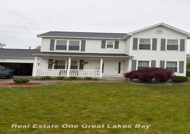 Photo 1 of Single family home for sale at 2894 Pimlico Ln, Saginaw, MI 48603 | MLS# 50210067 | Listing updated on 2026-06-04