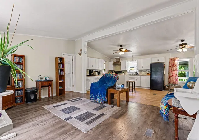 2nd image of 3254 N Euclid Rd, Bay City, MI 48706 | MLS# 50210016