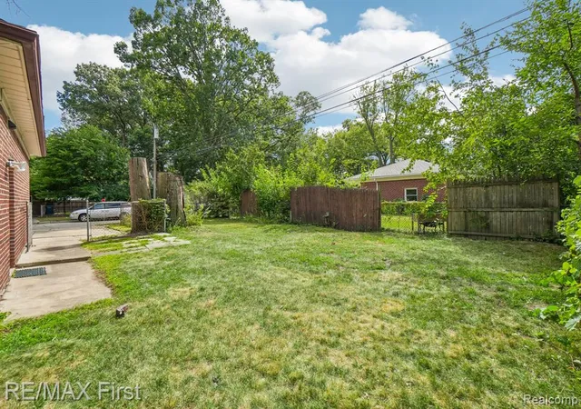 Photo 23 of Single family home for sale at 29309 Milton Ave, Madison Heights, MI 48071 2514 | MLS# 61024814 | Listing updated on 2026-08-29