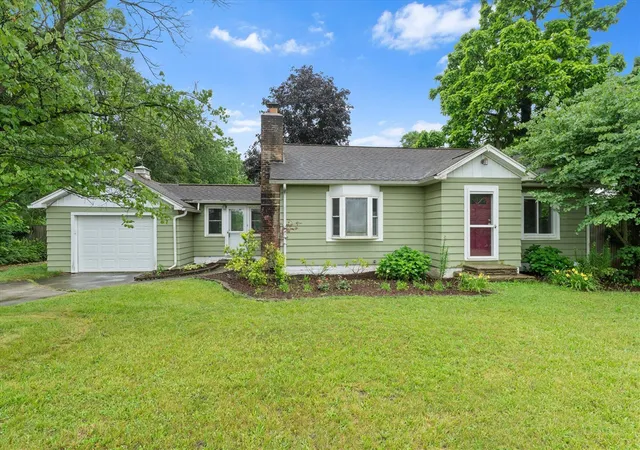 Homes for sale in Niles, MI | 122 Silsbee St, Niles, MI 49120 | MLS# 70542193