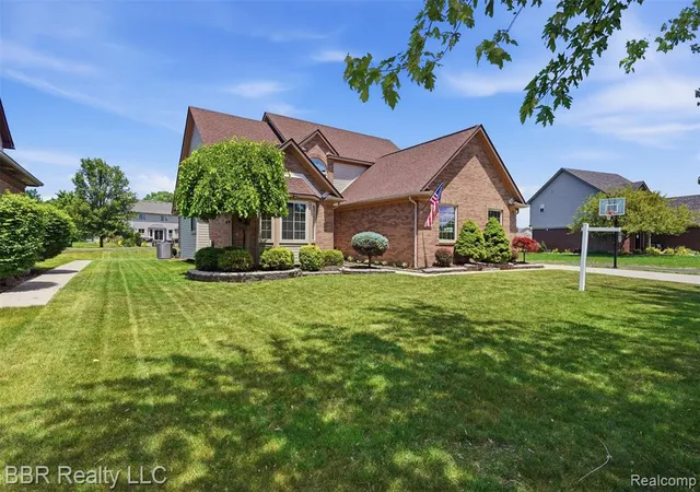 Homes for sale in Flat Rock, MI | 26796 Arcadia Dr, Flat Rock, MI 48134 | MLS# 61005235