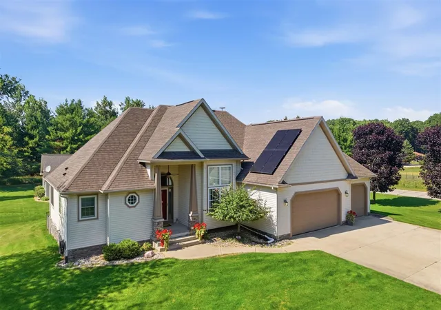 Photo 3 of Sale Pending at 7737 Carriage Ln, Stanwood, MI 49346 | MLS# 70544018 | Listing updated on 2026-08-27