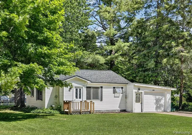 Homes for sale in Gladwin, MI | 706 N Ionia St, Gladwin, MI 48624 | MLS# 61006388