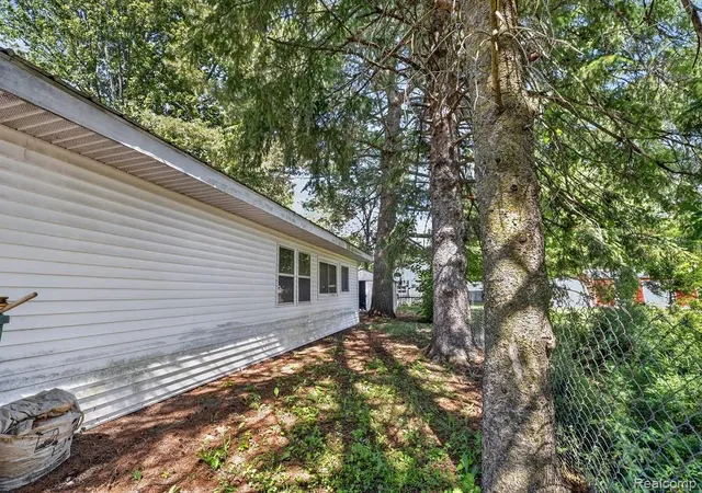 Homes for sale in Gladwin, MI | 706 N Ionia St, Gladwin, MI 48624 | MLS# 61006388
