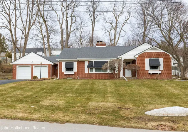 1st image of 1641 Forrester St, Grand Rapids, MI 49508 | MLS# 70517669