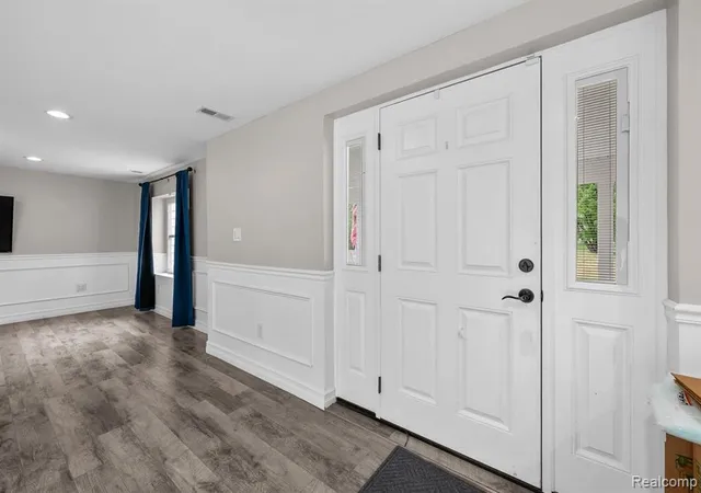 Photo 4 of Single family home for sale at 6537 Pardee Rd, Taylor, MI 48180 1739 | MLS# 61001240 | Listing updated on 2026-09-17