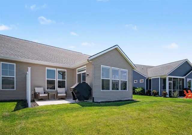 Homes for sale in Belmont, MI | 2929 Isle Grand Dr #11, Belmont, MI 49306 | MLS# 70543772