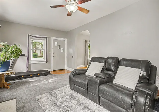 Photo 3 of Single family home for sale at 1008 Union, Jackson, MI 49203 | MLS# 70542175 | Listing updated on 2026-09-11