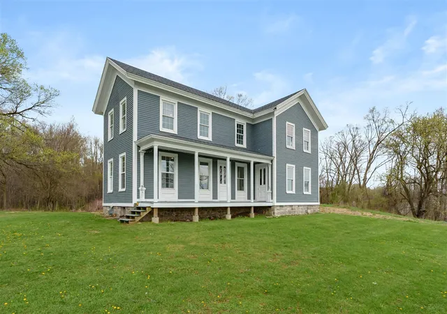 Homes for sale in Plainwell, MI | 135 Golfview Dr, Plainwell, MI 49080 | MLS# 70526952