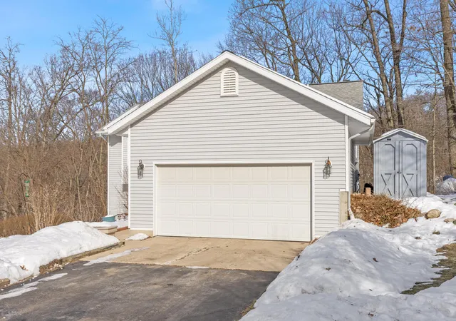 Homes for sale in Lowell, MI | 13875 Rolling Creek Dr, Lowell, MI 49331 | MLS# 70515000