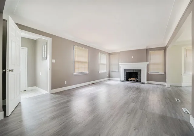 Photo 4 of Sale Pending at 19355 Woodingham Dr, Detroit, MI 48221 | MLS# 70499860 | Listing updated on 2025-12-23