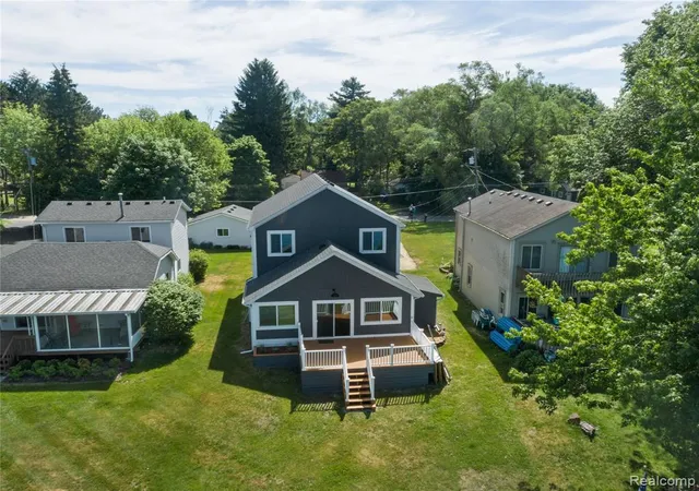 Photo 4 of Single family home for sale at 3515 Highland Blvd, Highland, MI 48356 1827 | MLS# 61003945 | Listing updated on 2026-09-03