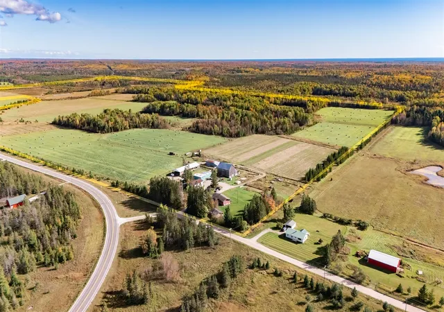 3rd image of 9964 E M 48, Goetzville, MI 49736 | MLS# 70499609