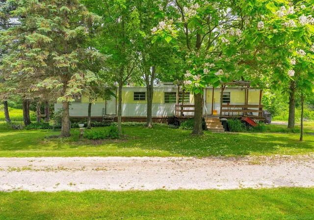2nd image of 5723 Wildcat Rd, Croswell, MI 48422 | MLS# 50213465