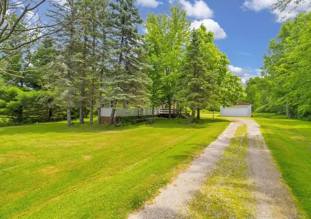 3rd image of 5723 Wildcat Rd, Croswell, MI 48422 | MLS# 50213465