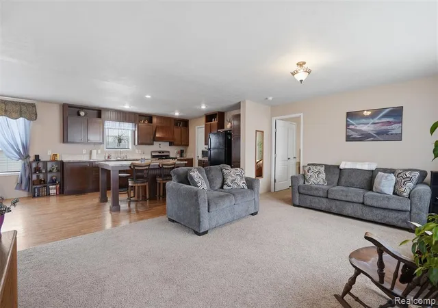 Photo 2 of Sale Pending at 11802 Stoneridge Ct, South Lyon, MI 48178 6662 | MLS# 61013081 | Listing updated on 2026-08-29