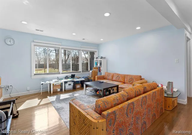 4th image of 18155 Westhaven Ave, Southfield, MI 48075 | MLS# 60377805