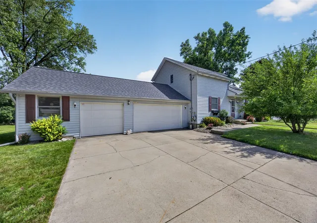 Homes for sale in Stanwood, MI | 11520 N Lookout Rdg, Stanwood, MI 49346 | MLS# 70543306