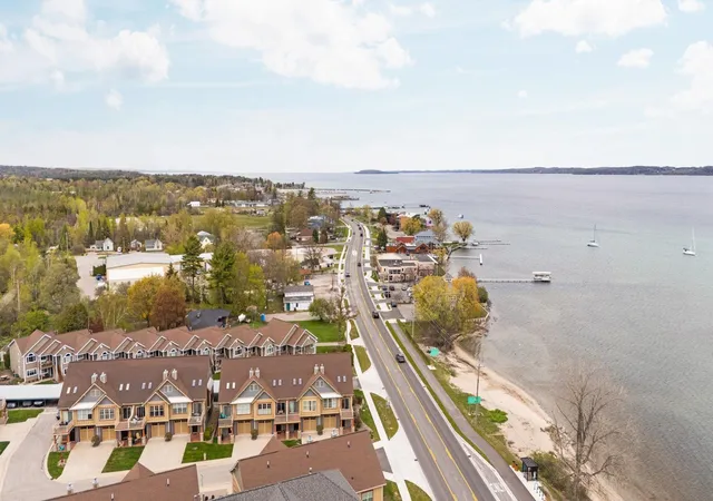 Homes for sale in Traverse City, MI | 13800 S W Bay Shore Dr, Traverse City, MI 49684