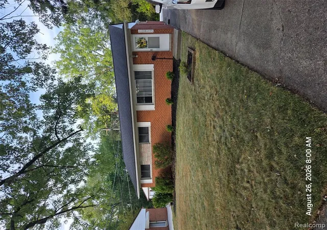 Photo 1 of Single family home for sale at 10952 Lesure, Sterling Heights, MI 48035 | MLS# 61007400 | Listing updated on 2026-09-08