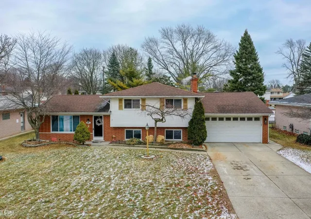 Photo 1 of Single family home for sale at 37578 Ladue St, Clinton Township, MI 48036 | MLS# 50197647 | Listing updated on 2026-01-19