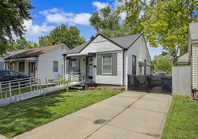 Homes for sale in Dearborn Heights, MI | 26154 Pennie St, Dearborn Heights, MI 48125 | MLS# 70541712