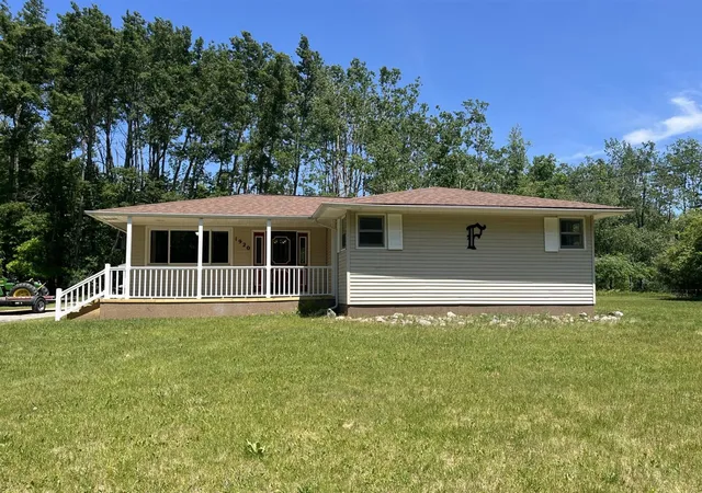 Homes for sale in Remus, MI | 1920 Indian Lake Rd, Remus, MI 49340 | MLS# 70537743