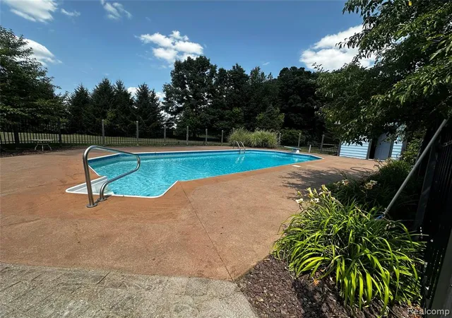 Photo 4 of Single family home for sale at 4678 Trails, Lapeer, MI 48446 | MLS# 61014548 | Listing updated on 2026-07-30