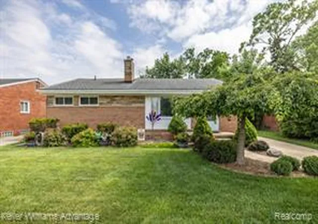 Homes for sale in Westland, MI | 31731 Joy Rd, Westland, MI 48185 | MLS# 61008879