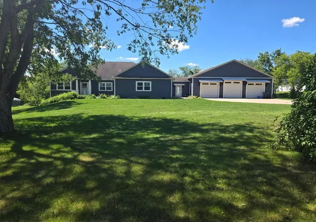 Homes for sale in Wayland, MI | 884 Stoney Hill Ct, Wayland, MI 49348 | MLS# 70541789