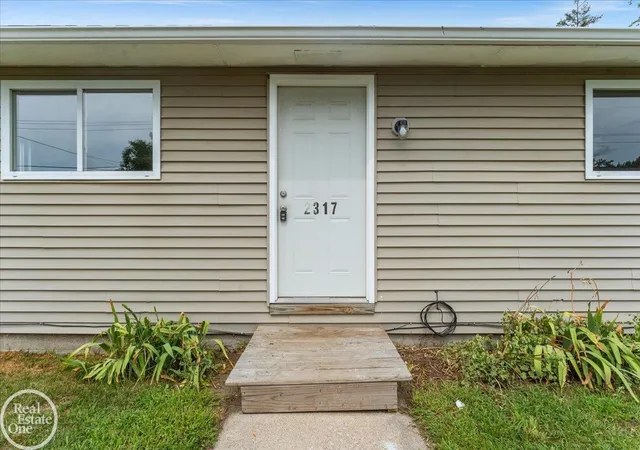 Photo 2 of Sale Pending at 2317 2319 15th Street, Port Huron, MI 48060 | MLS# 50219058 | Listing updated on 2026-09-01