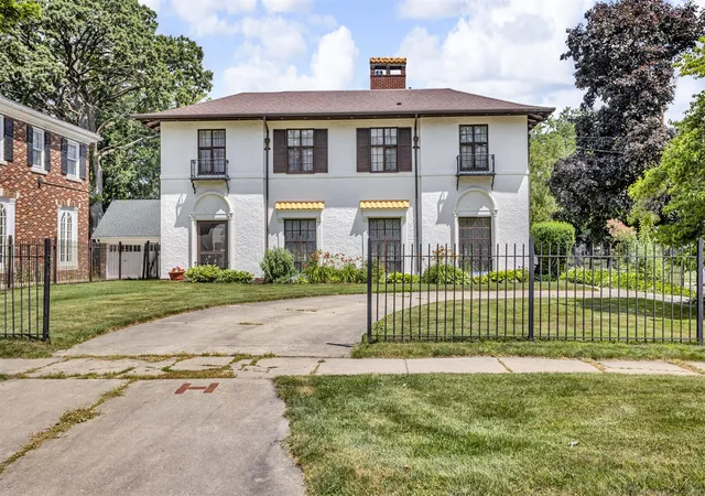 Homes for sale in Jackson, MI | 1000 W Washington Ave, Jackson, MI 49203 | MLS# 70511195