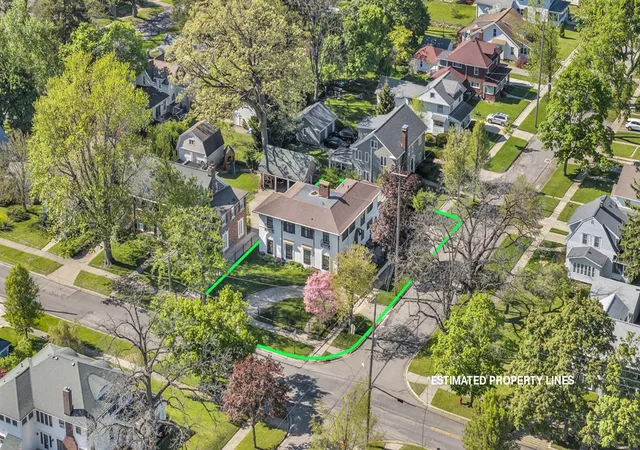 Homes for sale in Jackson, MI | 1000 W Washington Ave, Jackson, MI 49203 | MLS# 70511195