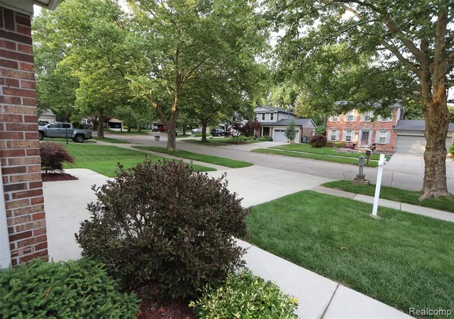 Homes for sale in Plymouth, MI | 9391 Mayflower Ct, Plymouth, MI 48170 | MLS# 61005678