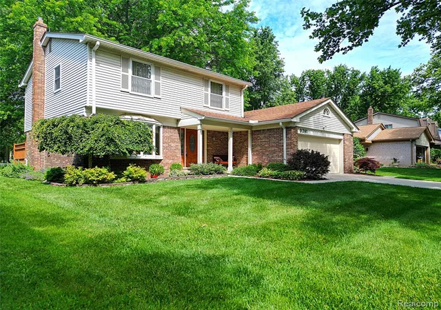 Homes for sale in Plymouth, MI | 9391 Mayflower Ct, Plymouth, MI 48170 | MLS# 61005678