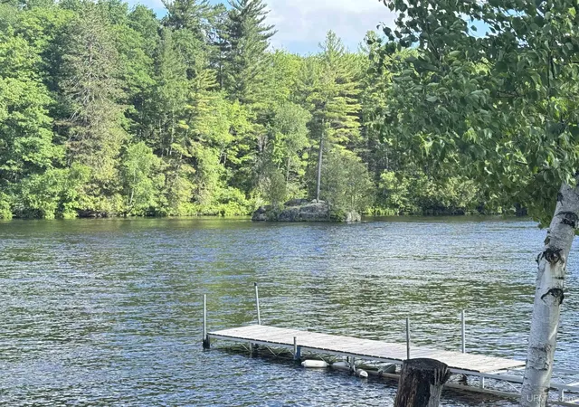 Homes for sale in Iron Mountain, MI | N3909 Pine Mountain Rd, Iron Mountain, MI 49801 | MLS# 50211421