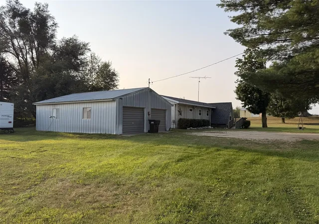 Photo 3 of Sale Pending at 21697 Northland Dr, Paris, MI 49338 | MLS# 70554420 | Listing updated on 2026-09-15