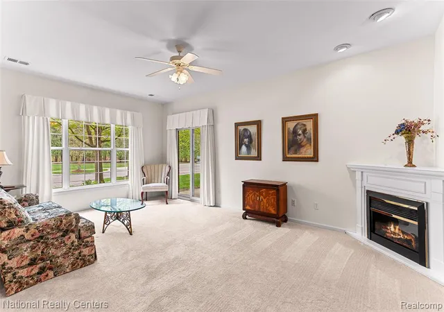 5th image of 1637 Deepwood Cir, Rochester, MI 48307 | MLS# 61009397