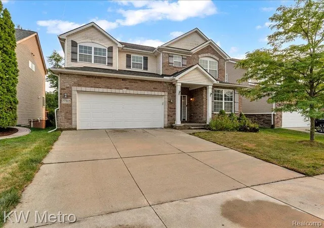 Photo 3 of Single family home for sale at 27315 Victoria Rd, Novi, MI 48374 | MLS# 61020041 | Listing updated on 2026-09-06